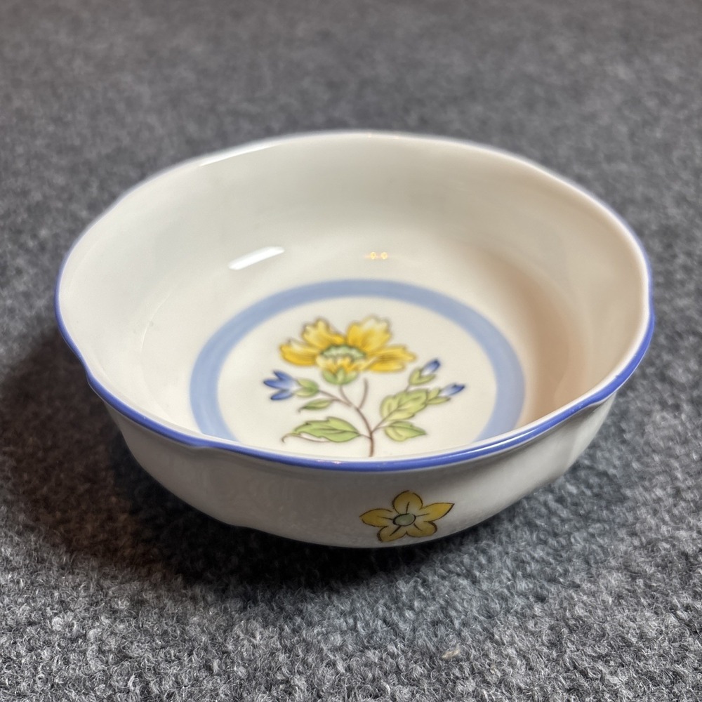 Villeroy and Boch Petite Fleur Soup/Cereal Bowl Floral Chic